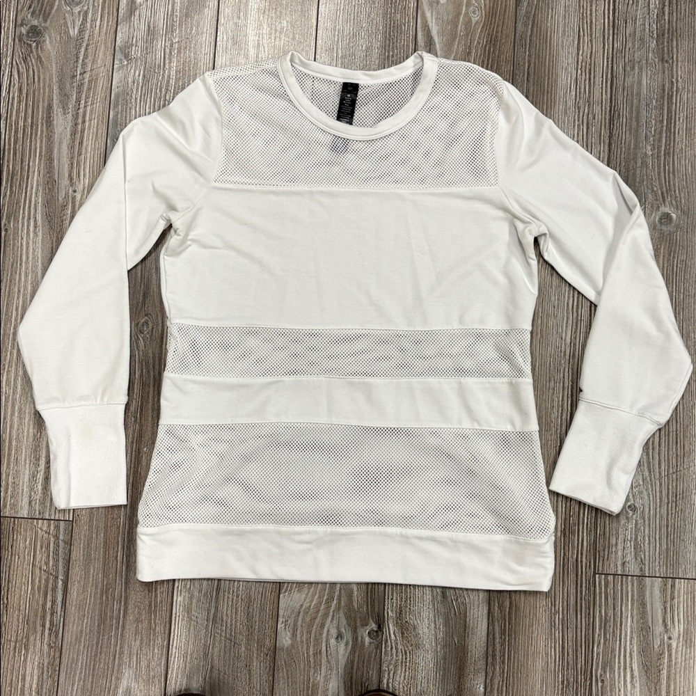 Yogalicious White Mesh Panel Athletic Long Sleeve Top